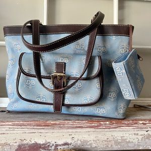 NWOT Vintage DOONEY & BOURKE Bag in Blue/Cream